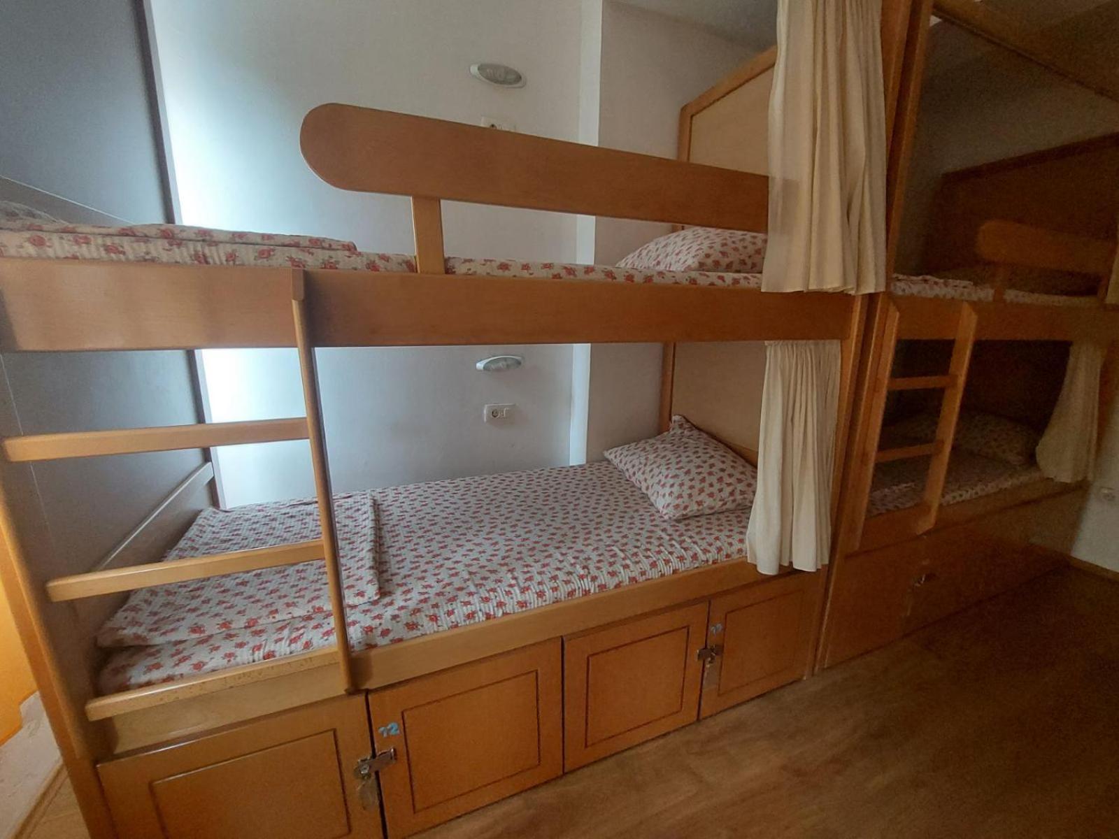 Hostel Valentin 2 Skopje Eksteriør billede