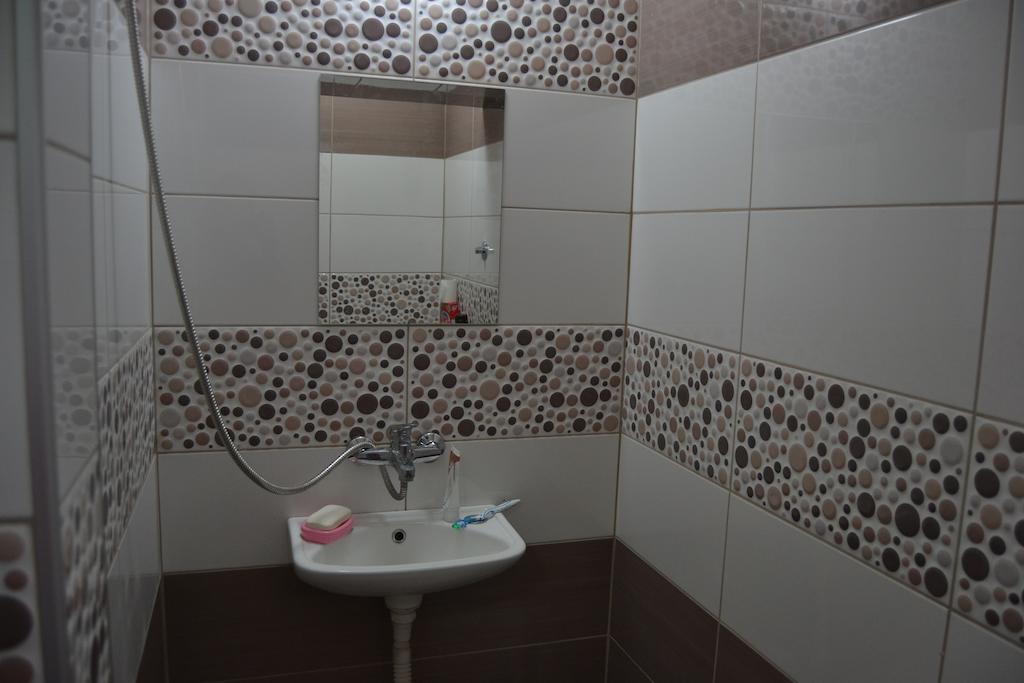 Hostel Valentin 2 Skopje Eksteriør billede