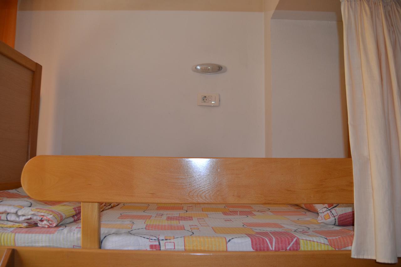 Hostel Valentin 2 Skopje Eksteriør billede