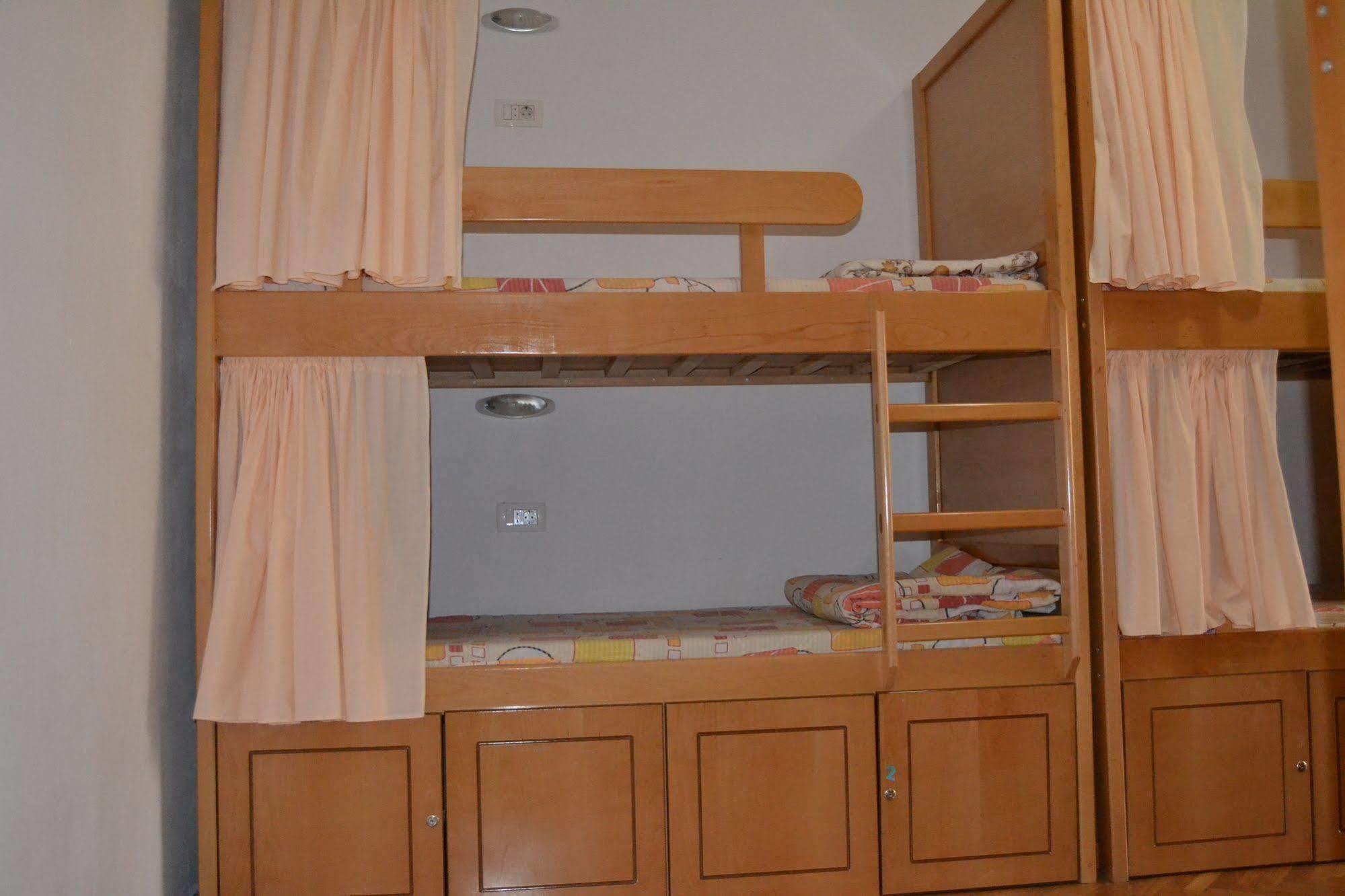 Hostel Valentin 2 Skopje Eksteriør billede
