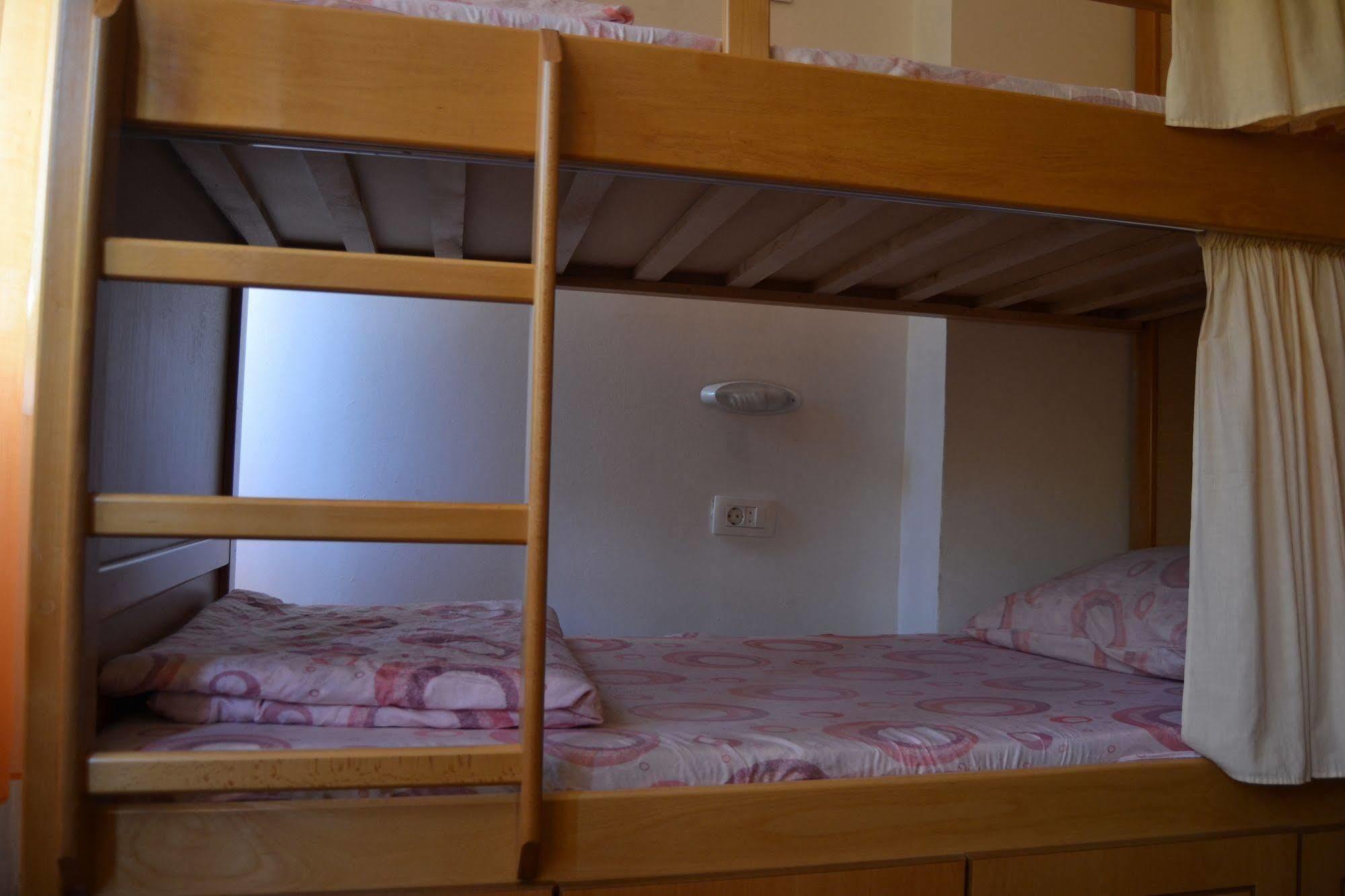 Hostel Valentin 2 Skopje Eksteriør billede