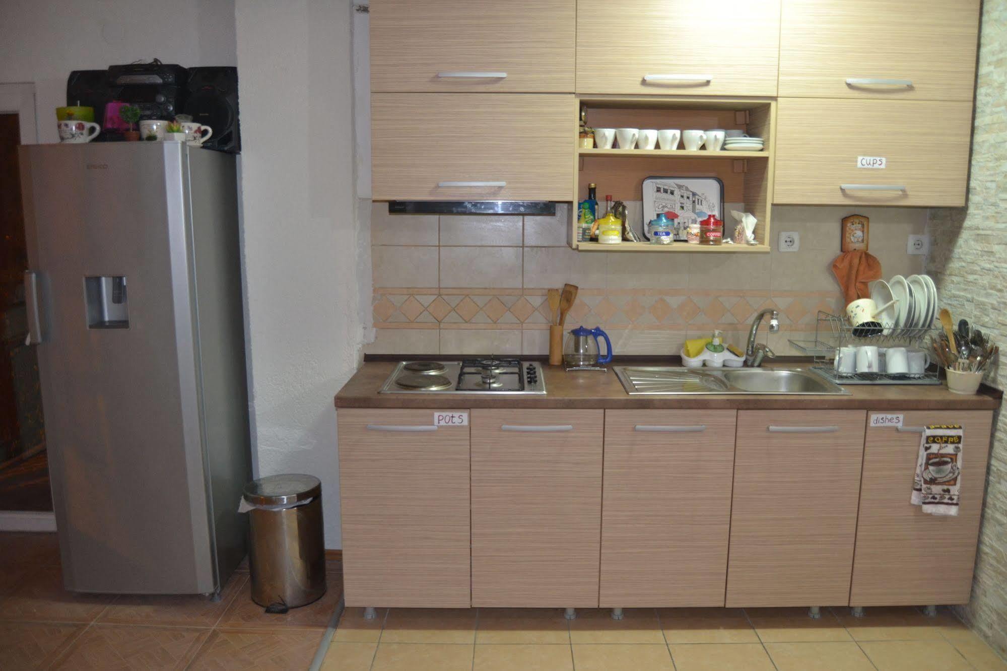 Hostel Valentin 2 Skopje Eksteriør billede